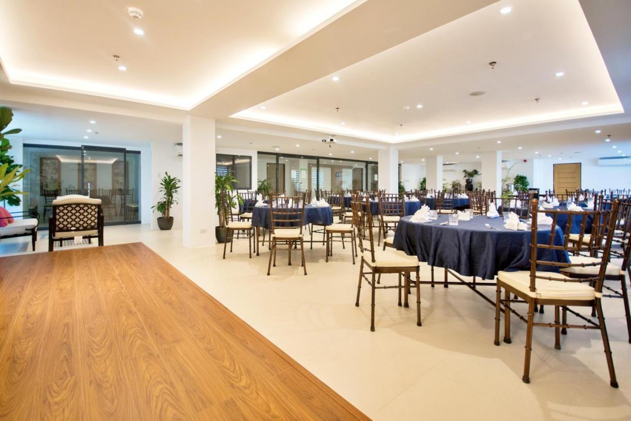 Hotel Commander De Boracay 3*