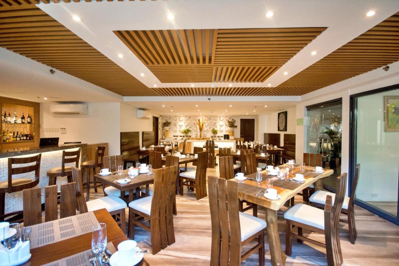 Hotel Commander De Boracay 3*