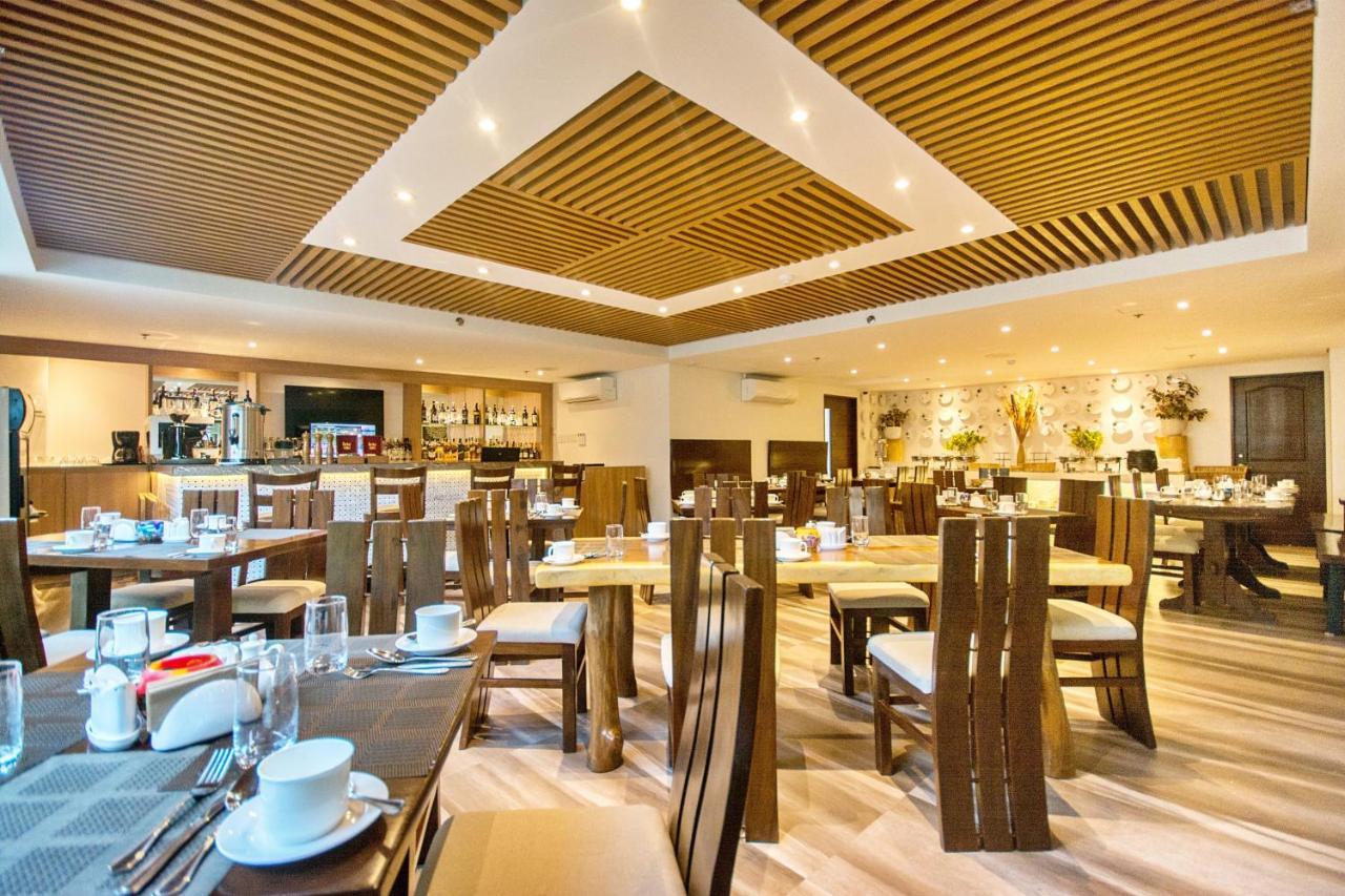 Hotel Commander De Boracay