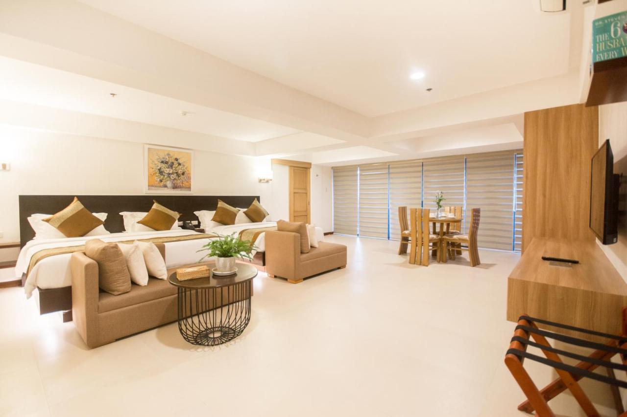 Hotel Commander De Boracay