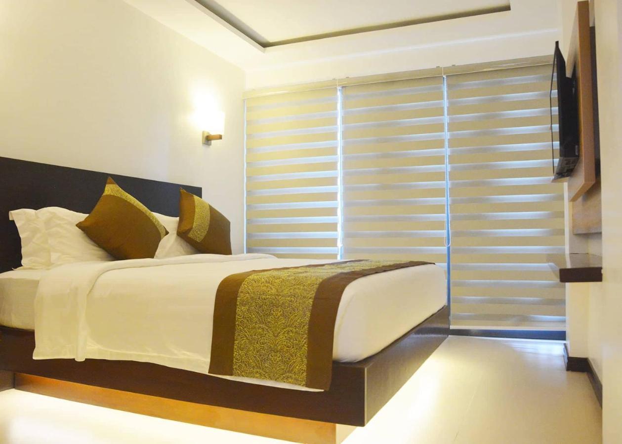 Commander De Boracay Hotel Manoc-Manoc