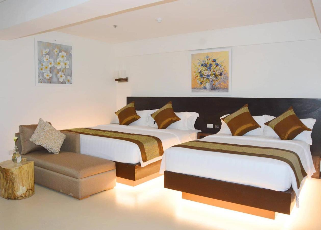 Hotel Commander De Boracay 3*